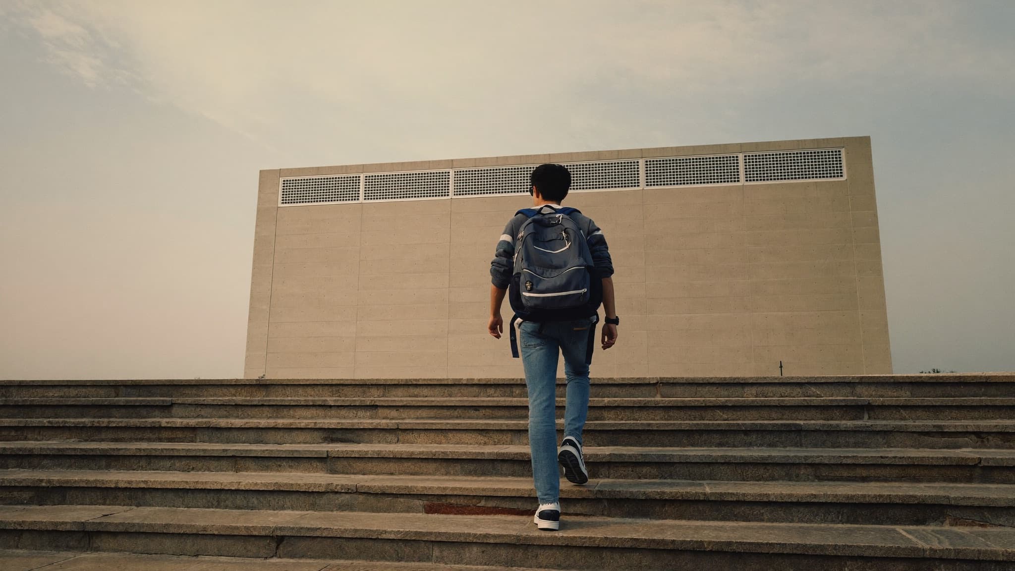 A candidate arriving at the exam venue during the final week countdown